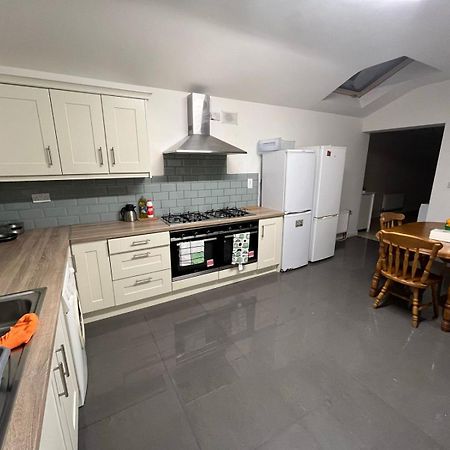 Bed and Breakfast Cama Doble Con Bano Privado D24 Дублін Екстер'єр фото