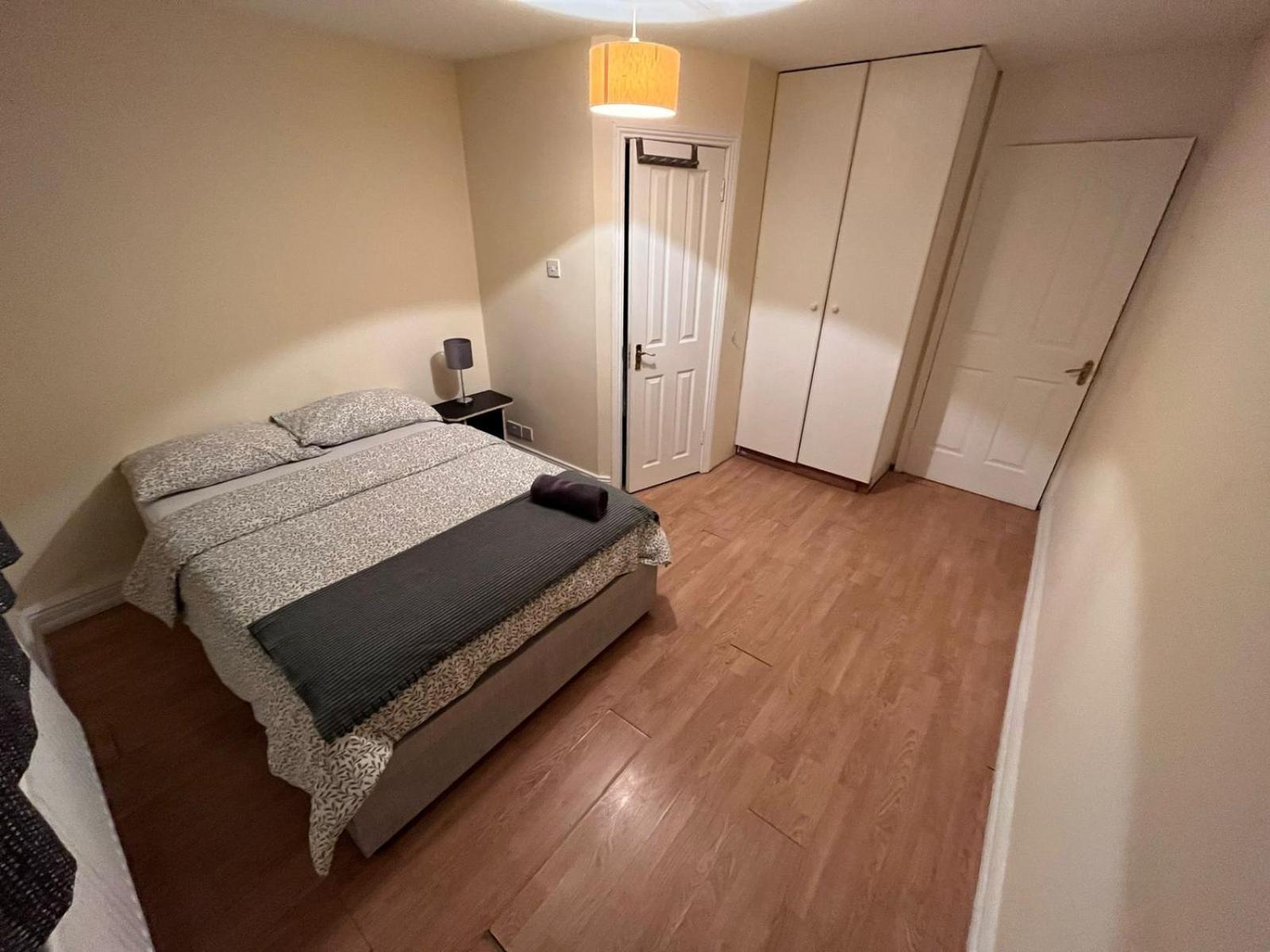 Bed and Breakfast Cama Doble Con Bano Privado D24 Дублін Екстер'єр фото